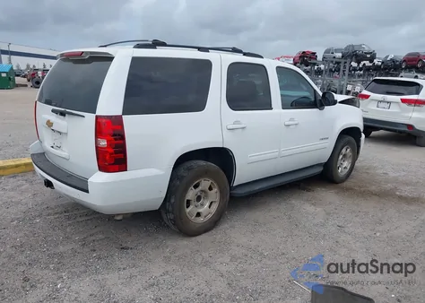 2013 Chevrolet Tahoe Ls z USA, uszkodzony, nr VIN 1GNSCAE03DR262988